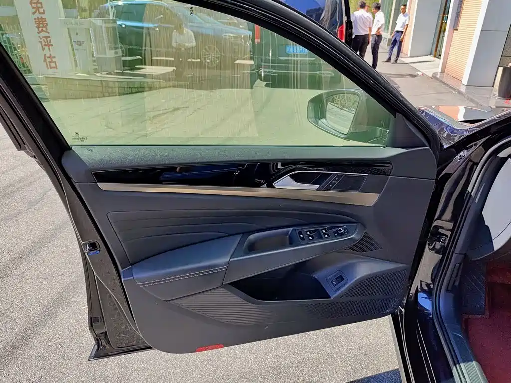 Volkswagen Passat 2022