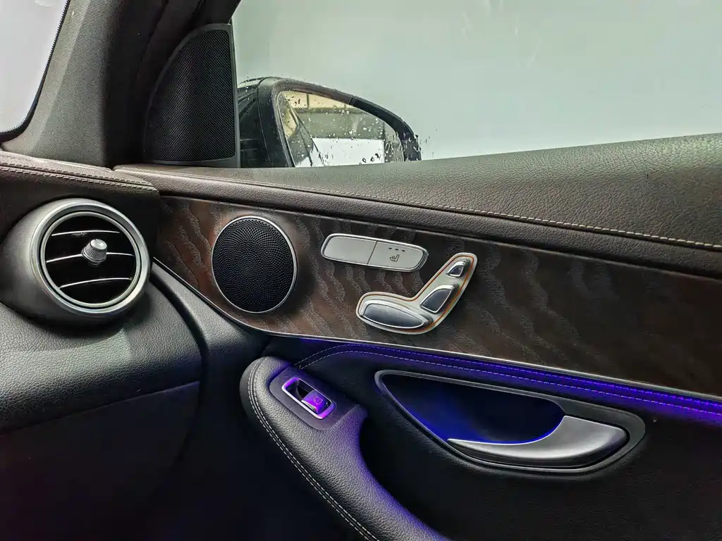 Mercedes-Benz GLC 2020 — фото 16