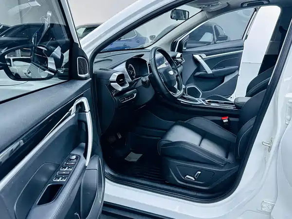 Geely Binyue 2025