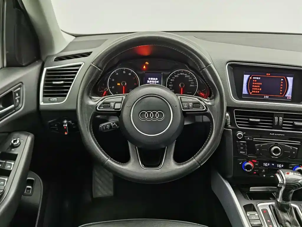 Audi Q5 2014 — фото 11