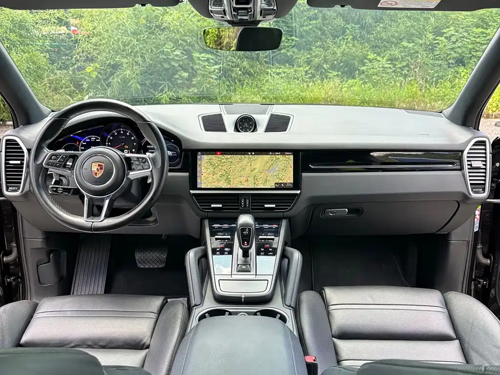 Porsche Cayenne 2018 — фото 14