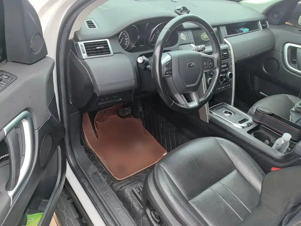 Land Rover Discovery Sport 2020 — фото 16
