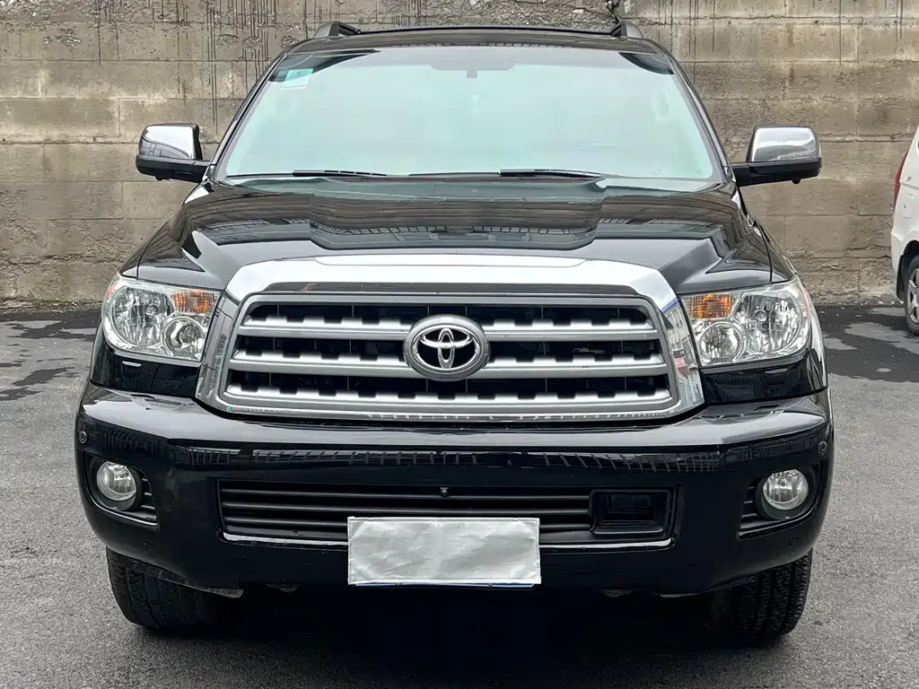 Toyota Sequoia 2013