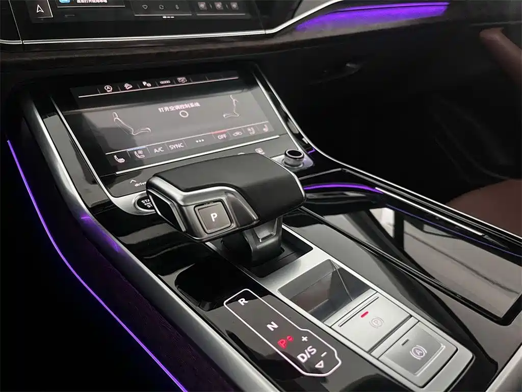 Audi Q7 2021 — фото 12