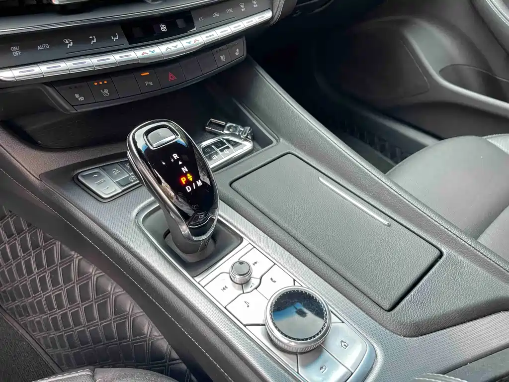Cadillac CT5 2023 — фото 13