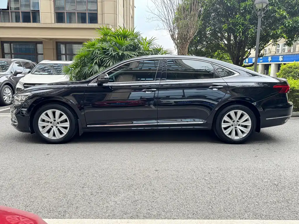 Volkswagen Passat 2020 — фото 4