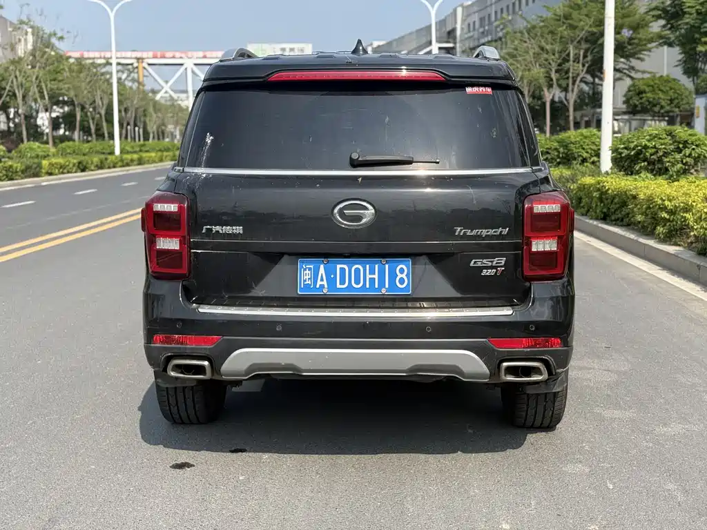 GAC Motor Trumpchi GS8 2018 — фото 11