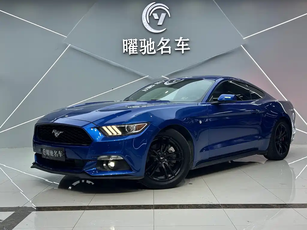 Ford Mustang 2020 — фото 1