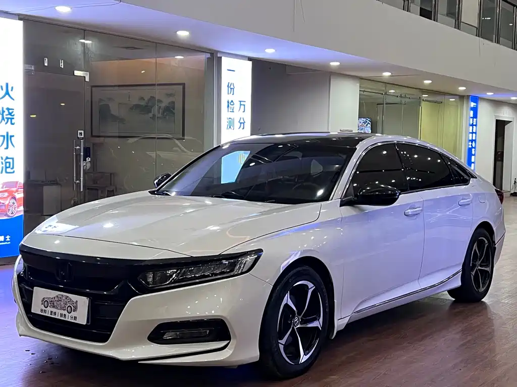 Honda Accord 2020 — фото 1