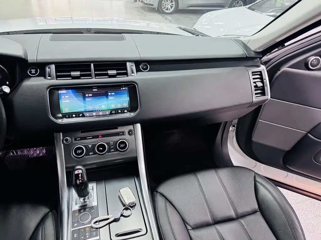 Land Rover Sport 2017 — фото 13