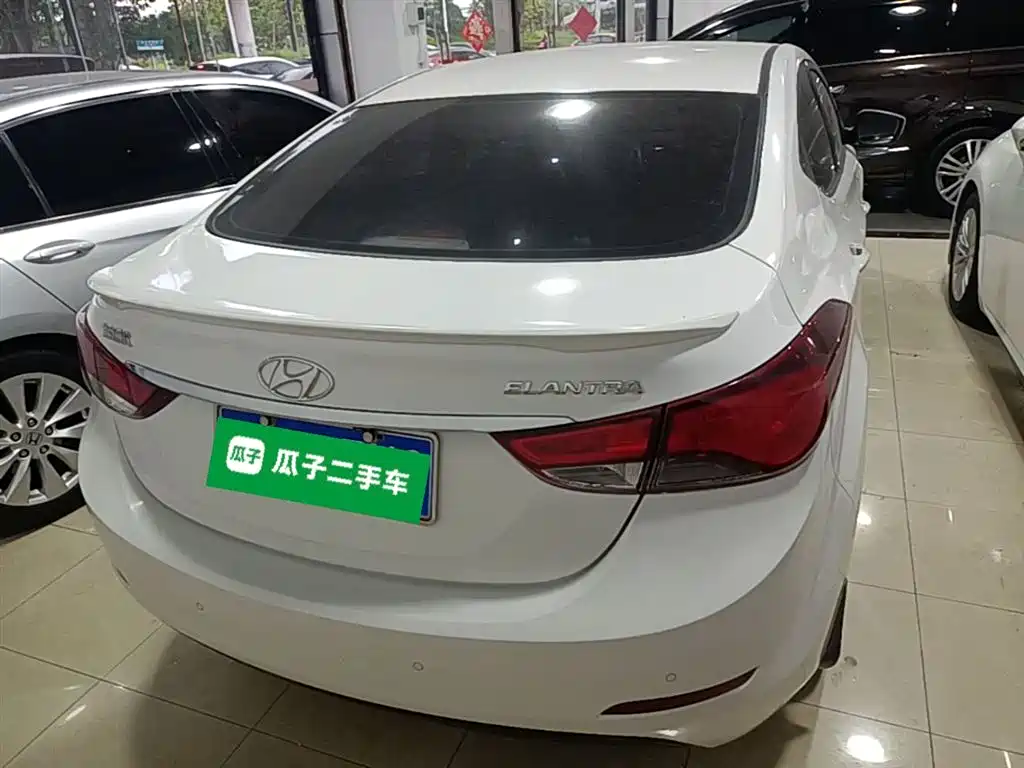 Hyundai Elantra Langdong 2018 — фото 6