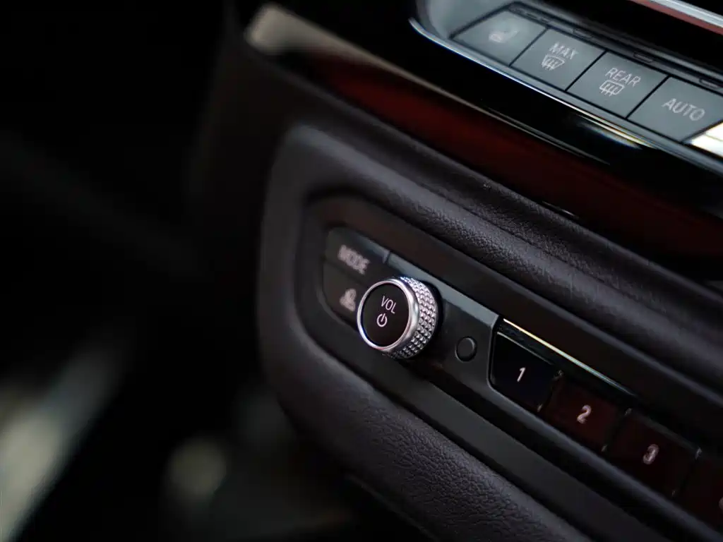 BMW Z4 2020 — фото 43