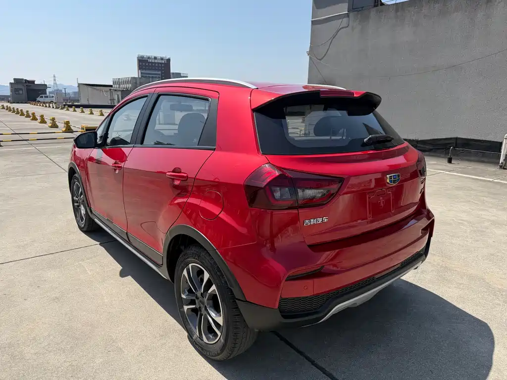 Geely Vision X3 2019 — фото 15