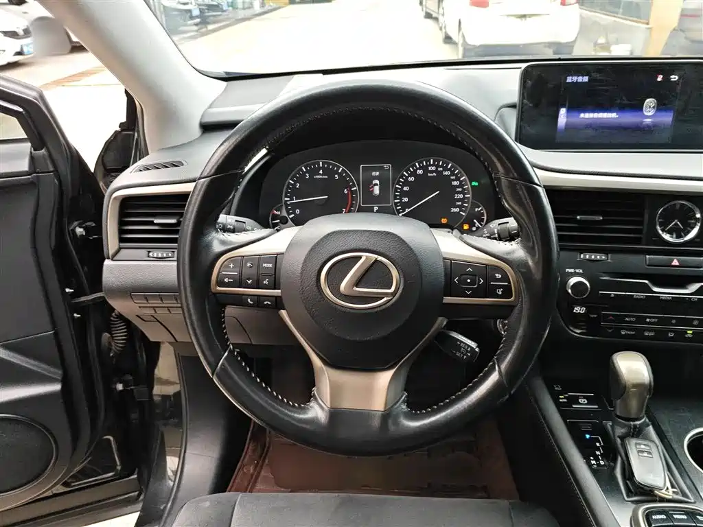 Lexus RX 2016 — фото 11
