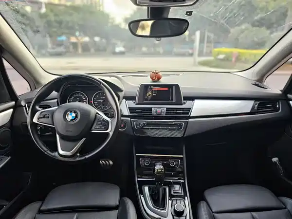BMW 2 Series Station Wagon 2016