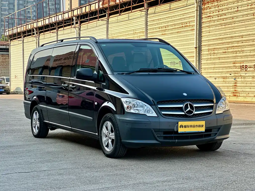 Mercedes-Benz Vito 2011 — фото 3