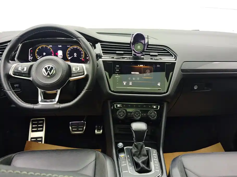 Volkswagen Tiguan L 2021 — фото 12