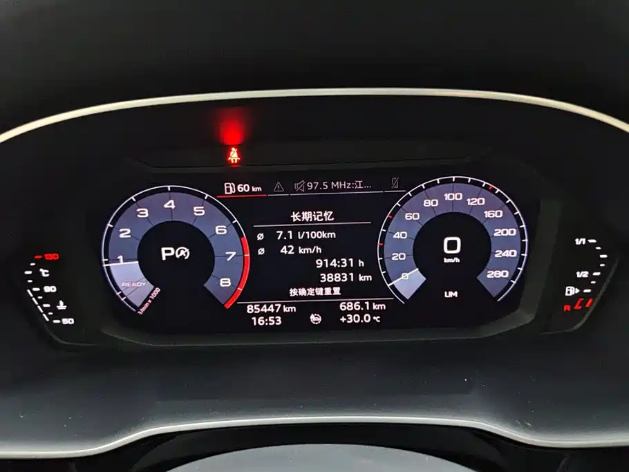 Audi Q3 2020 — фото 14