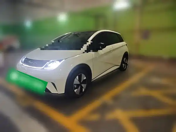BYD Dolphin 2023