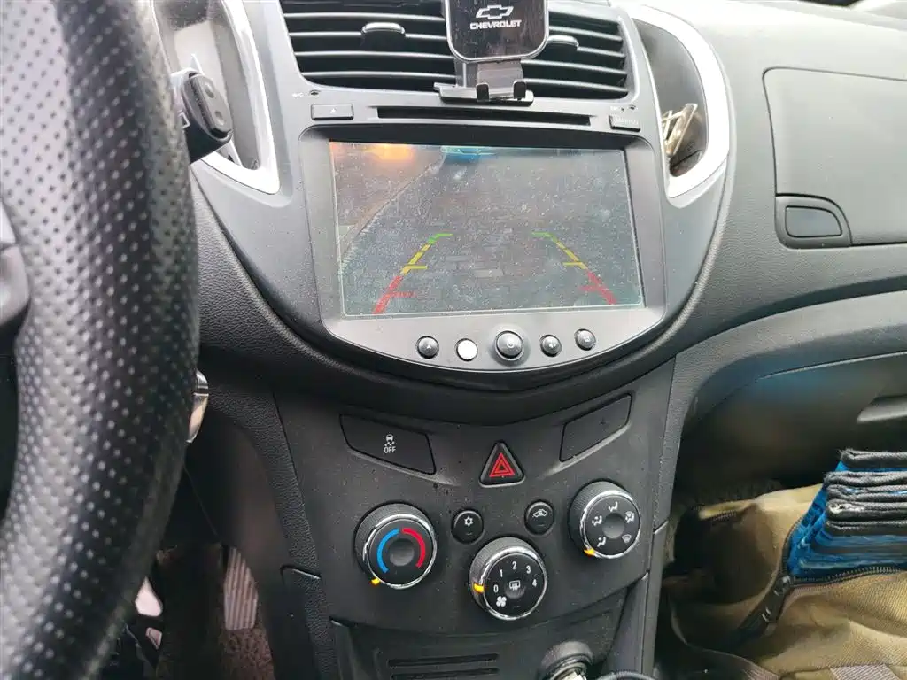 Chevrolet Trax 2015 — фото 13
