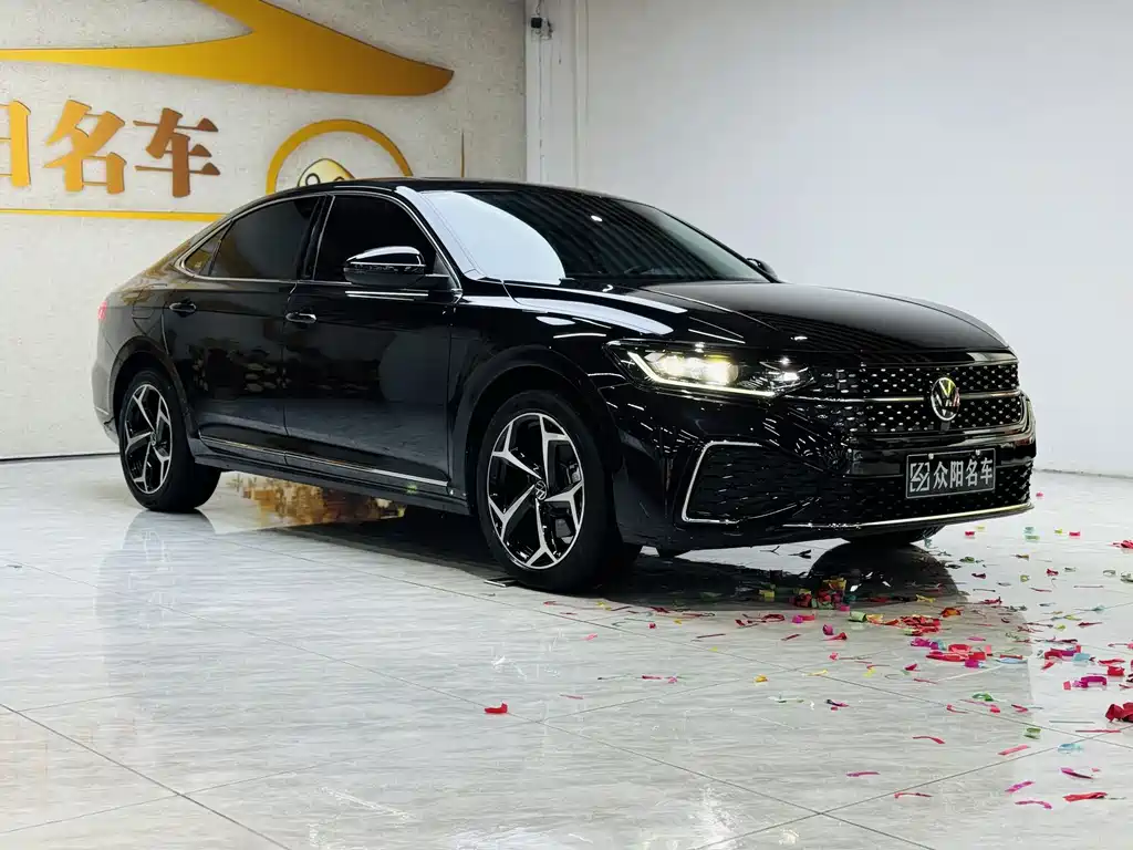 Volkswagen Passat 2025