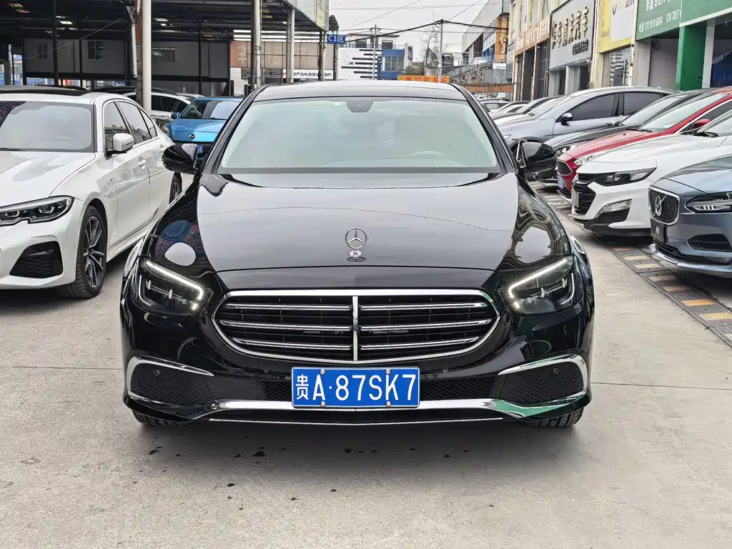 Mercedes-Benz E-Class 2022