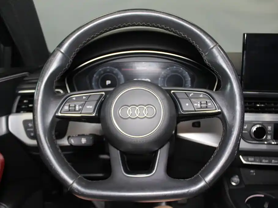 Audi A4L 2022 — фото 12
