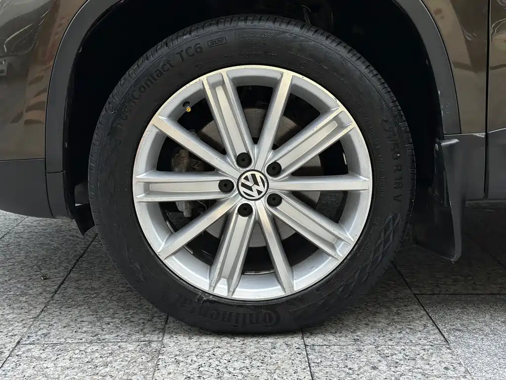 Volkswagen Tiguan 2014 — фото 15