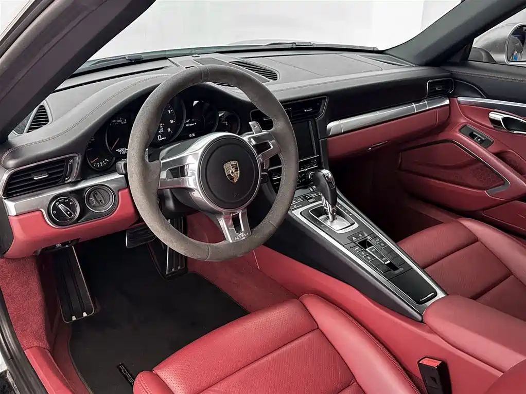 Porsche 911 2015 — фото 10