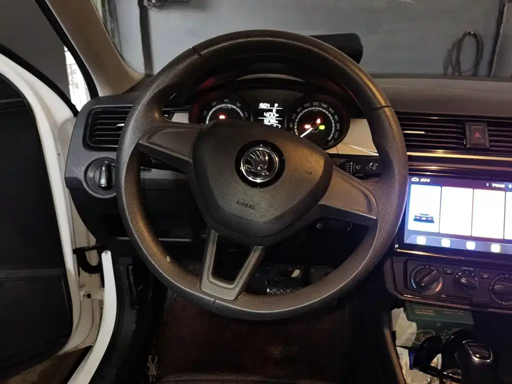Skoda Rapid 2020 — фото 3