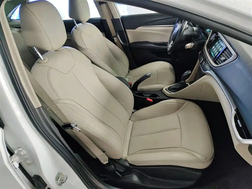 Buick Excelle 2019 — фото 20