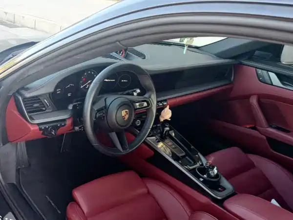 Porsche 911 2024