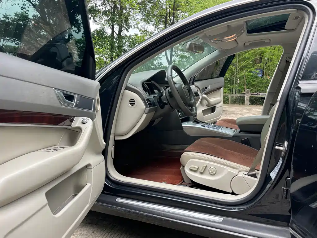 Audi A6L 2011