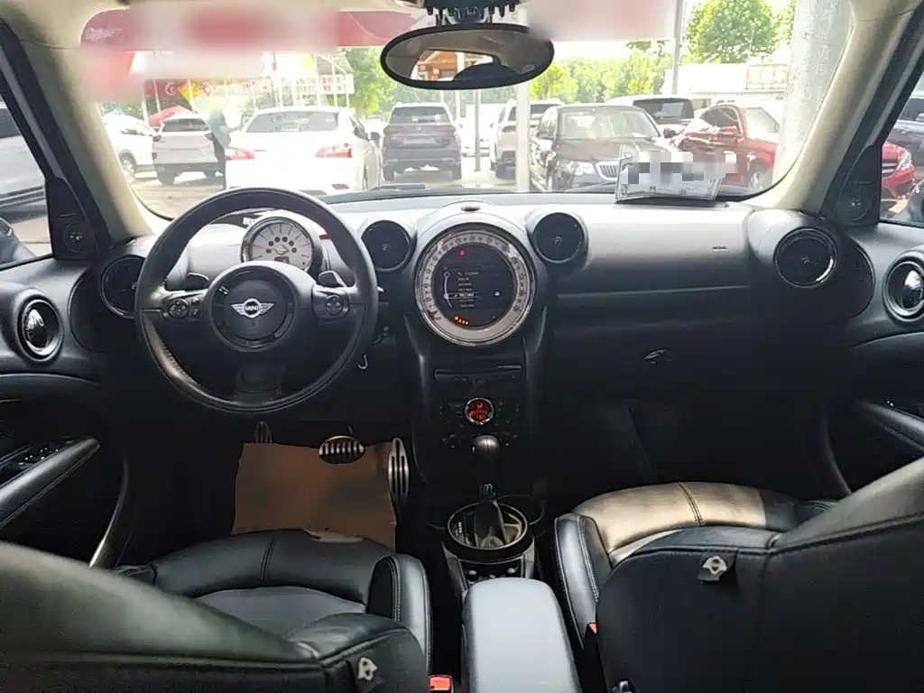 MINI Countryman 2015 — фото 10