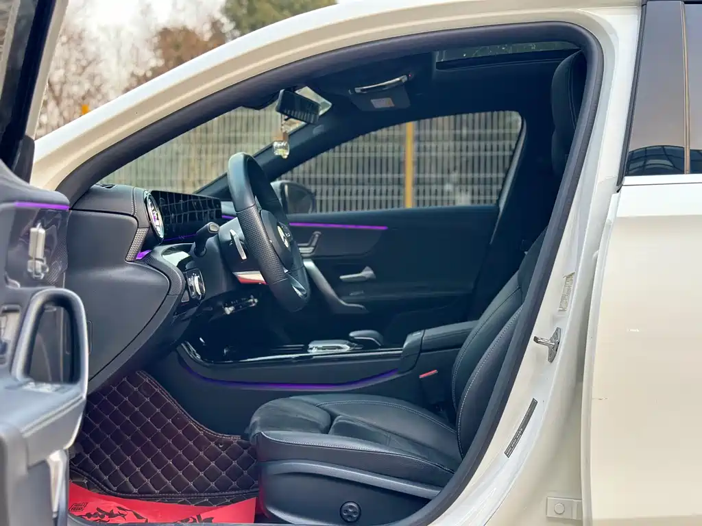 Mercedes-Benz A-Class 2019 — фото 8