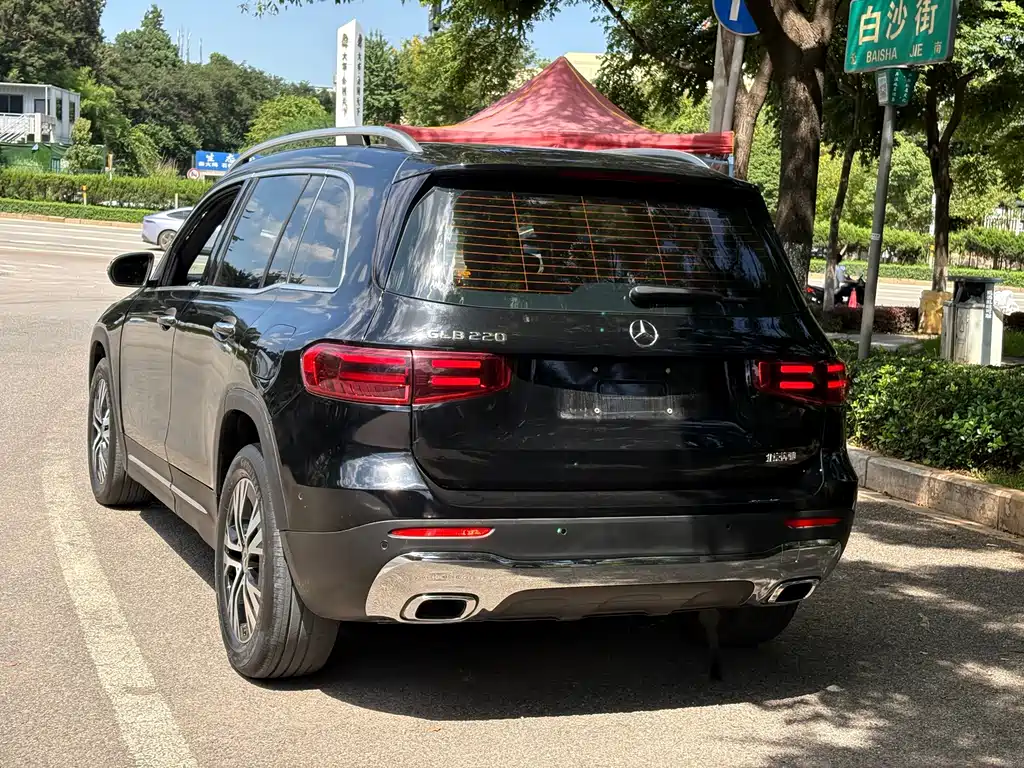 Mercedes-Benz GLB 2024 — фото 10
