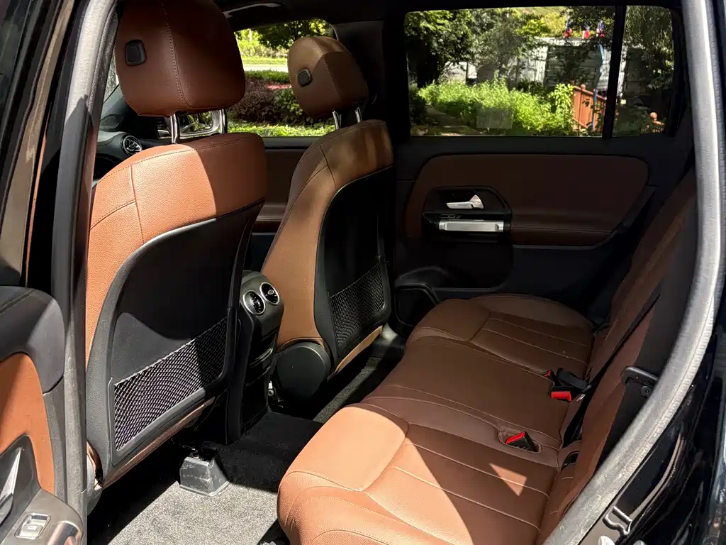 Mercedes-Benz GLB 2024