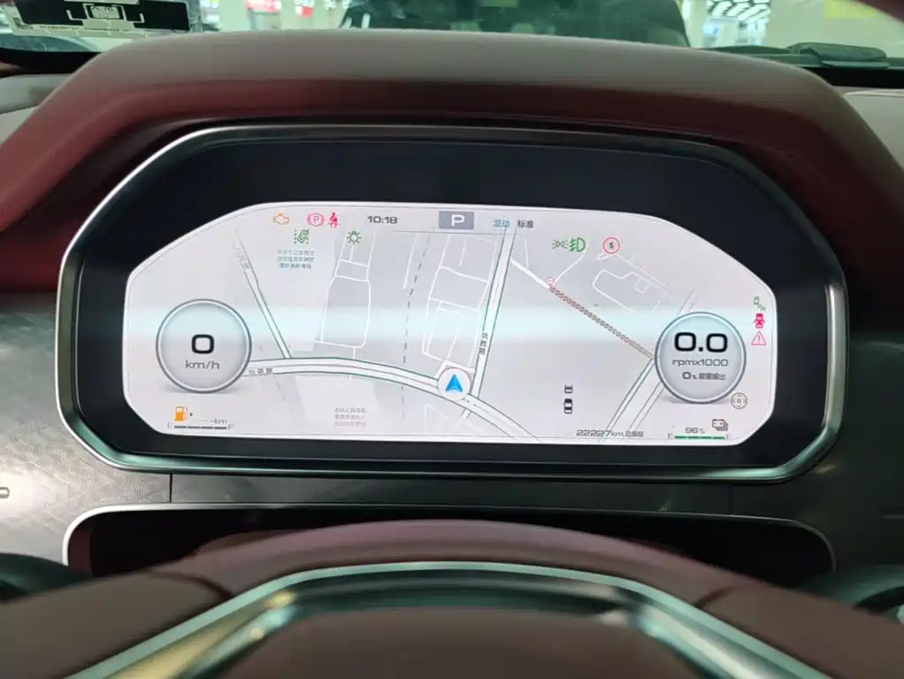 Tank 700 New Energy 2024 — фото 12
