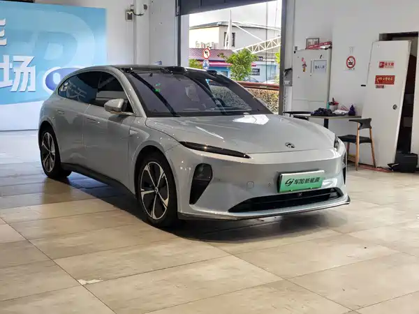 NIO ET5T 2025
