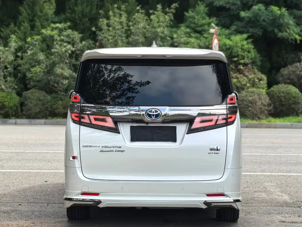 Toyota Vellfire 2021 — фото 5