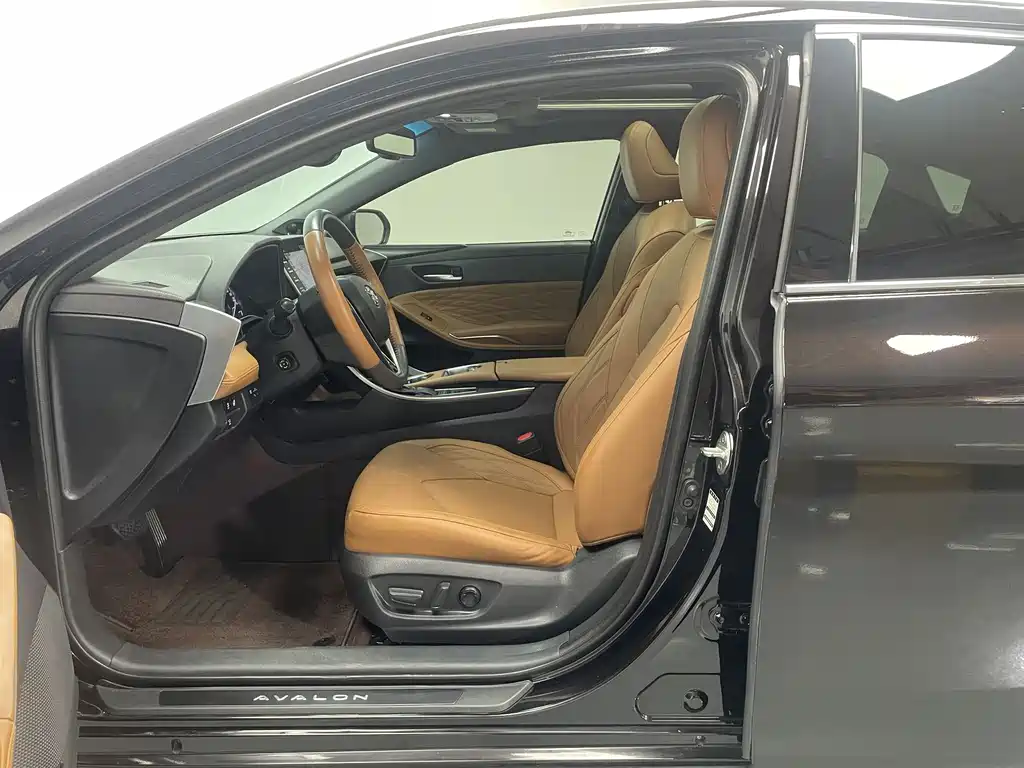 Toyota Avalon 2019 — фото 10