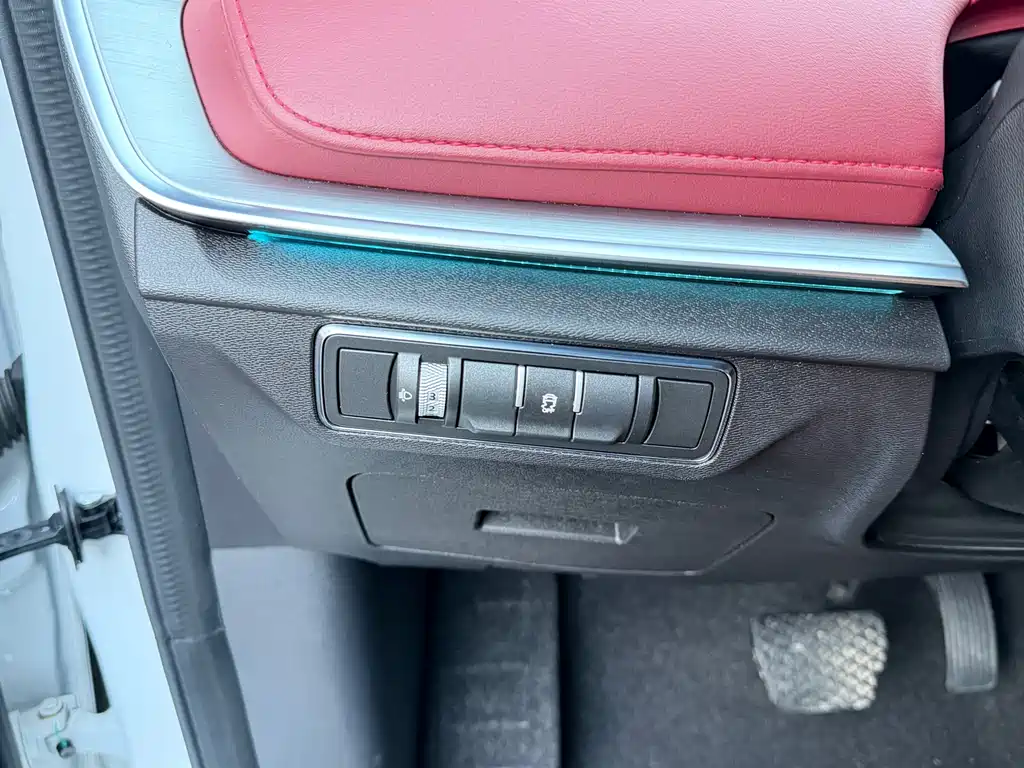 Jetour X70 PLUS 2022 — фото 15