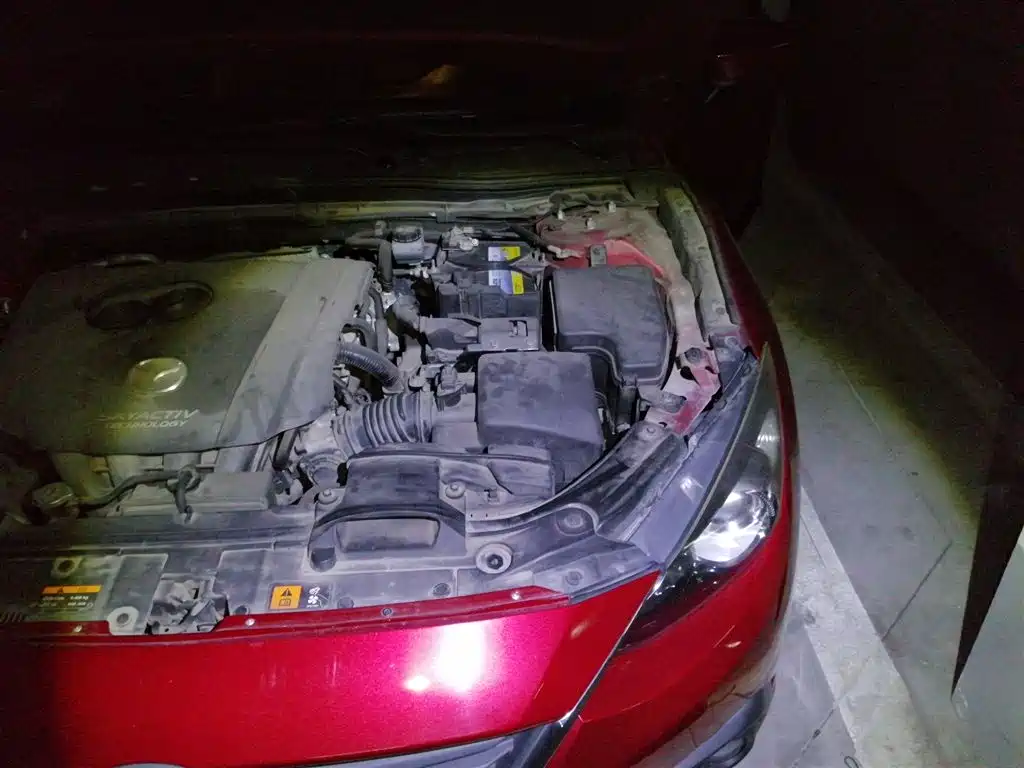 Mazda 3 Axela 2015 — фото 25