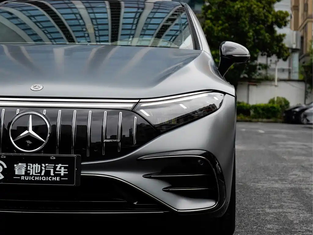 Mercedes-Benz EQS AMG 2025 — фото 8