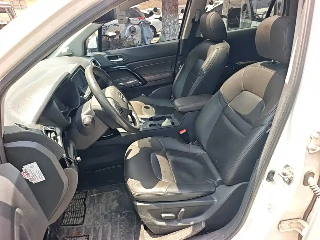 GAC Motor Trumpchi GS4 2016 — фото 15