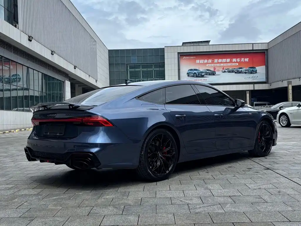 Audi A7 2024 — фото 9
