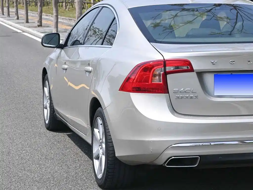 Volvo S60 2017 — фото 6