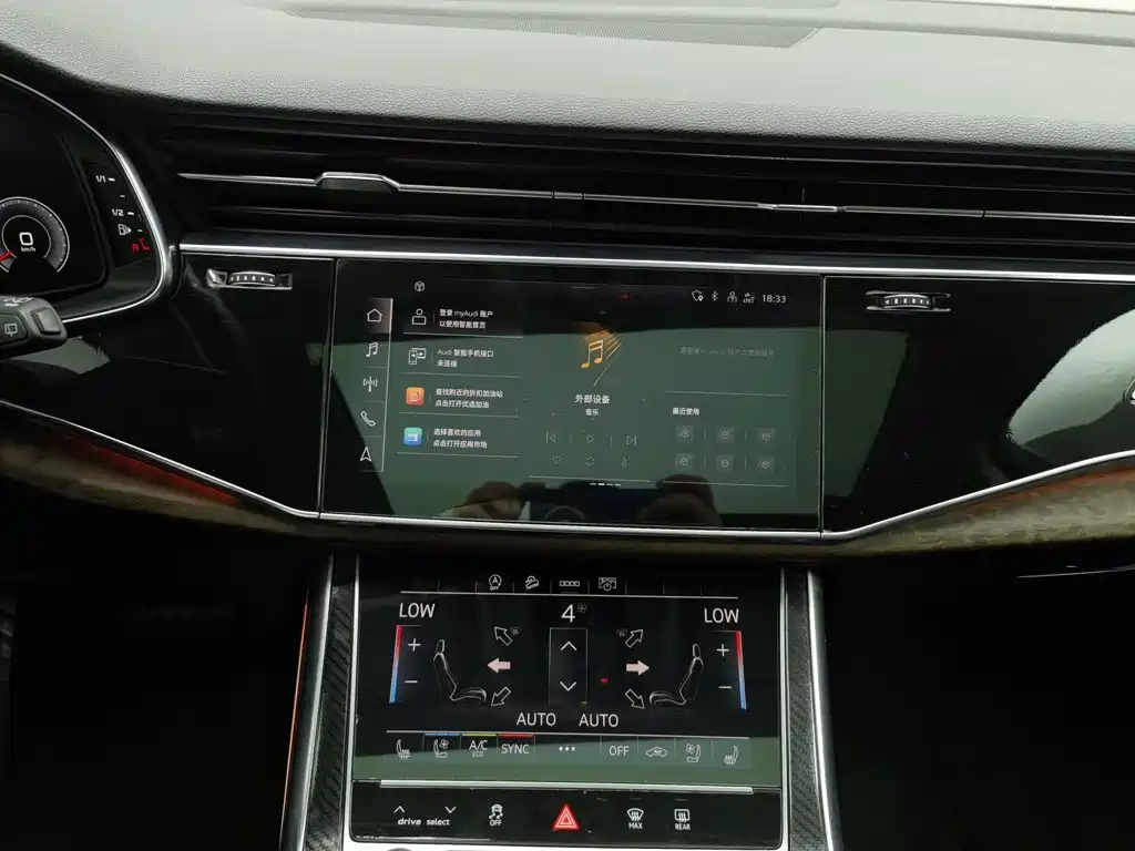 Audi Q7 2022 — фото 12