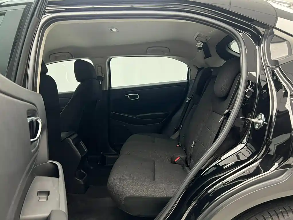 Honda Vezel 2023 — фото 17