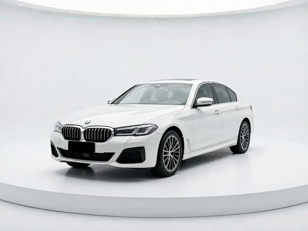 BMW 5 Series 2022 — фото 1